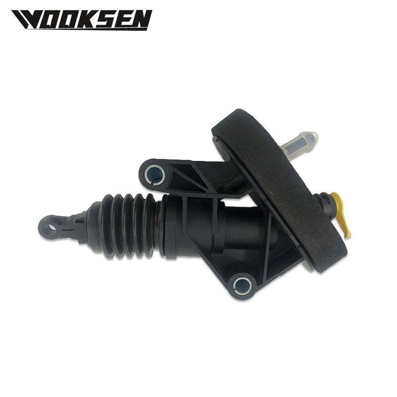 CN157A543BB 1782443 Clutch Master Cylinder