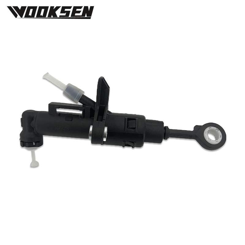 2Q0721405 6R0721405B 2QB721388 6R0721388D 6R0721543 Clutch Master Cylinder