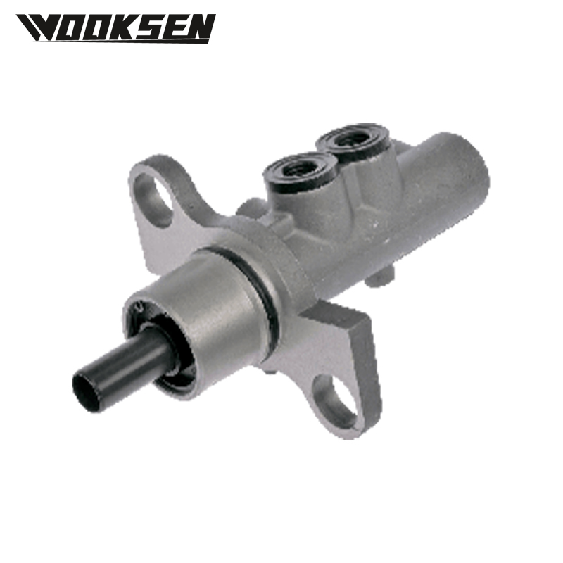 XUI1620L Brake master cylinder