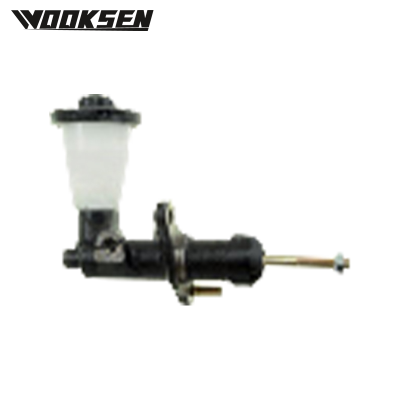 XUI3024A-3 (one bolt, bottom) Clutch master cylinder