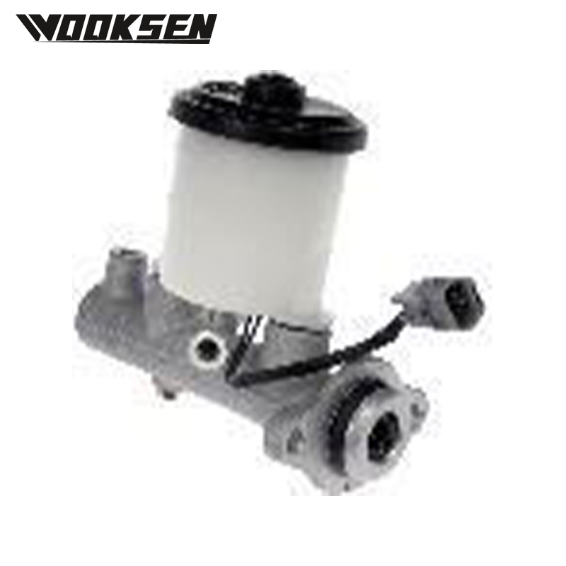 XUI1999L Brake master cylinder