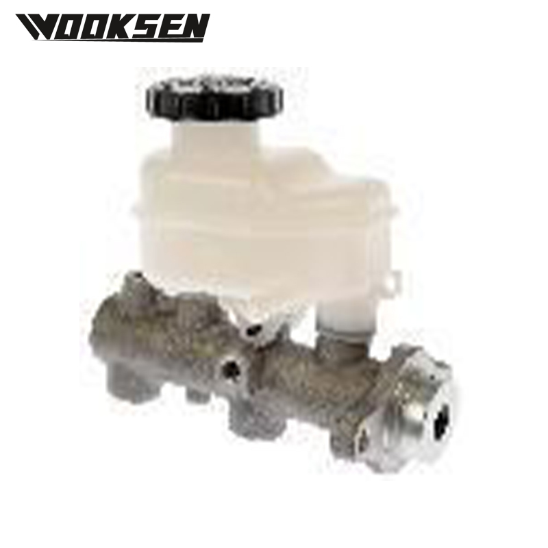 XUI1977L Brake master cylinder