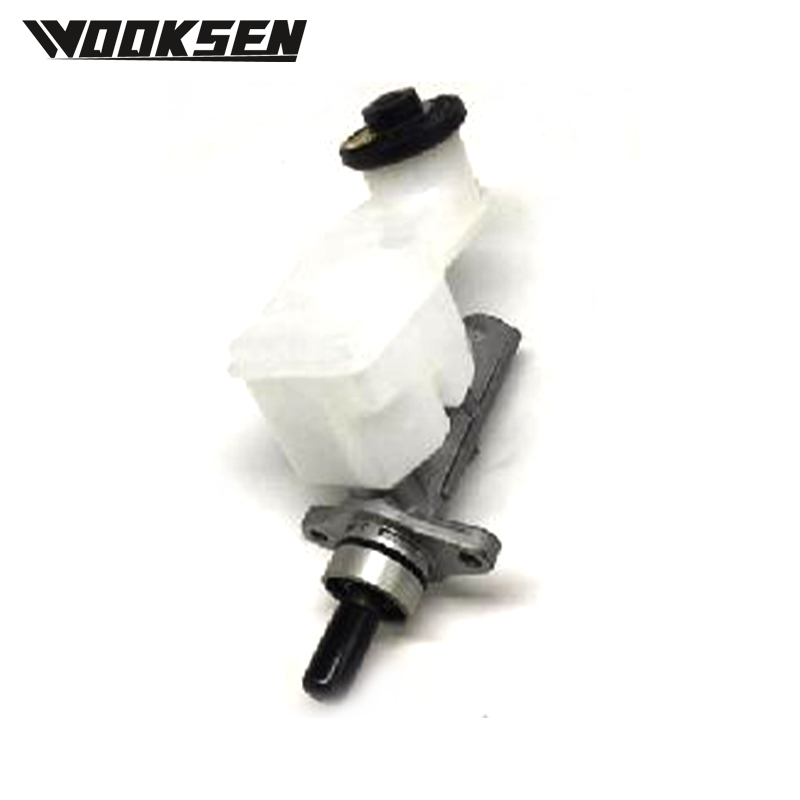 XUI1219L (with nozzle) Brake master cylinder