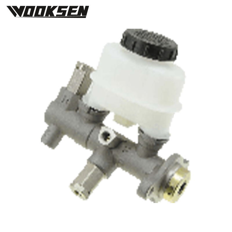 XUI1121L-2 Brake master cylinder