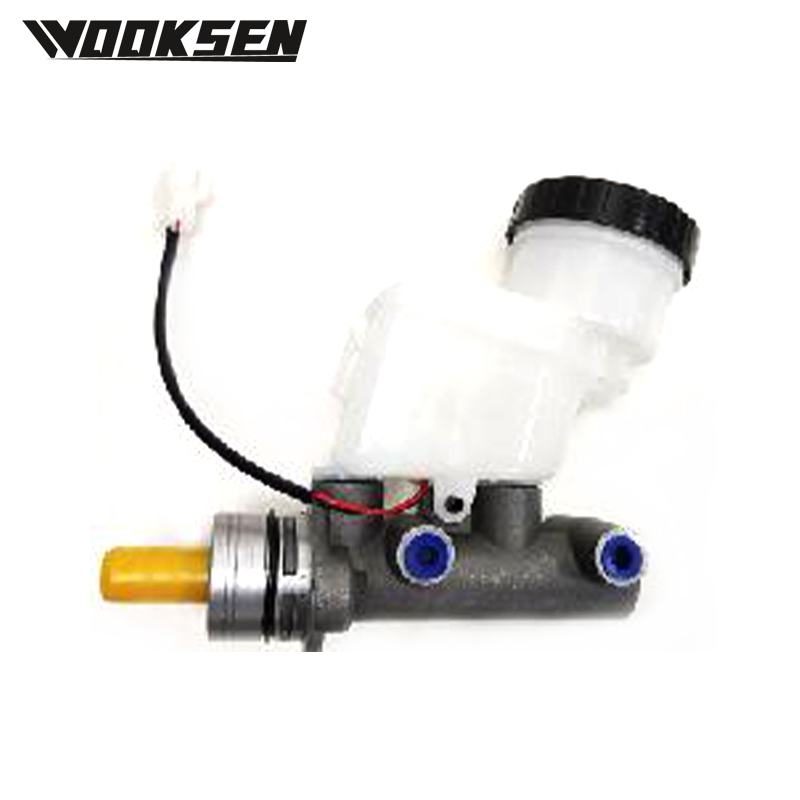 XUI1267L Brake master cylinder