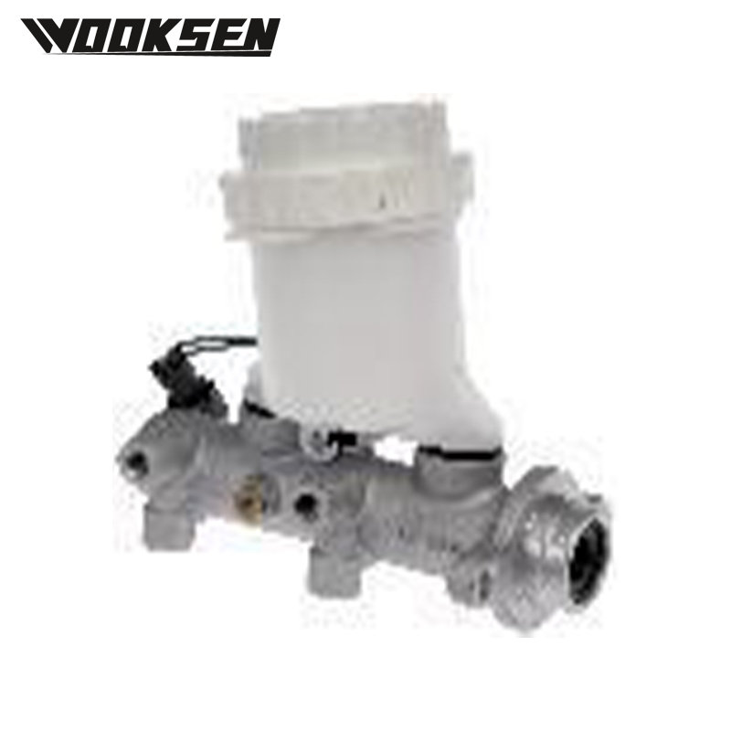 XUI1243L Brake master cylinder