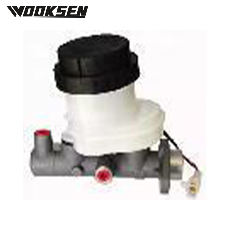 XUI1969L Brake master cylinder