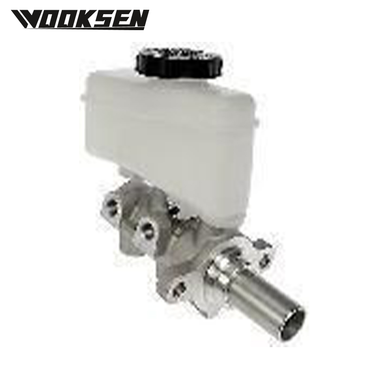 XUI8140L Brake master cylinder