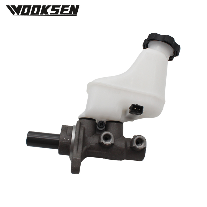 XUI1883L Brake master cylinder