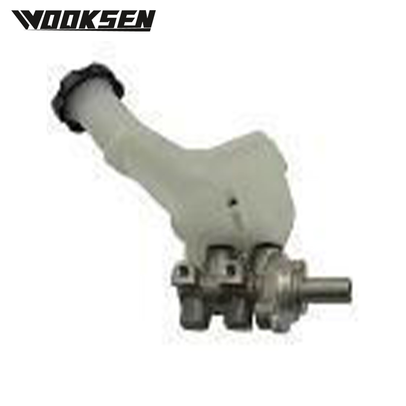 XUI1964L Brake master cylinder