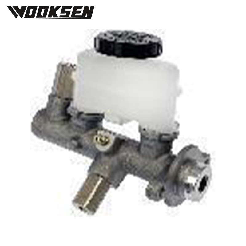 XUI1979L Brake master cylinder