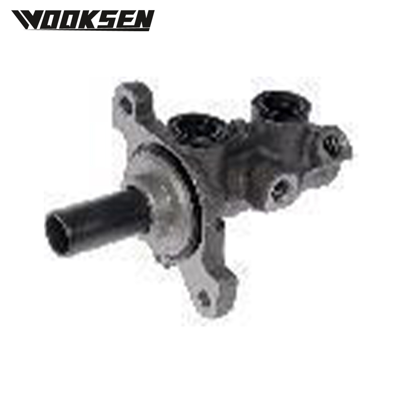 XUI8138L Brake master cylinder