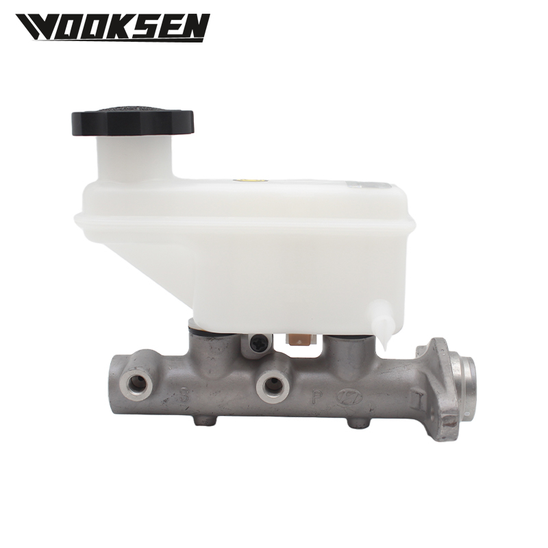 XUI1161L Brake master cylinder